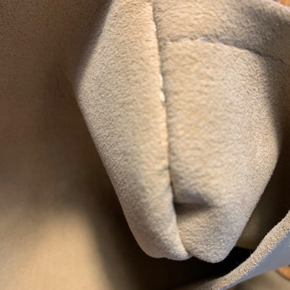 Louis Vuitton Galliera PM - Picture 17 of 17